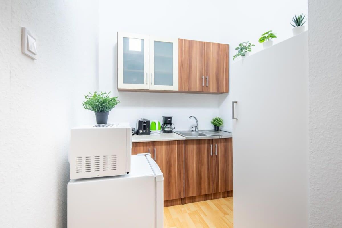 Very Central Convenient Flat Budapest Eksteriør bilde